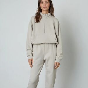 Velvet By Graham & Spencer Autumn Fleece Ali Ancient Beige Medium